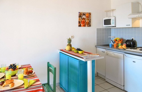 Cerbere Apartment | Lovely apartment in Cerbere with swimming pool
