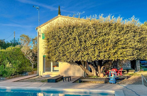 Ginasservis Apartment | Lovely apartment in Ginasservis