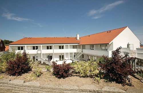 Gudhjem Apartment | Lovely apartment in Gudhjem with swimming pool