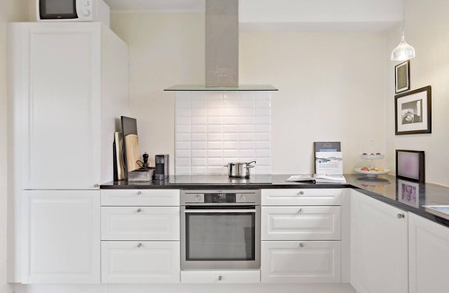 Gudhjem Apartment | Lovely apartment in Gudhjem with WiFi