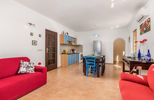 Jablanac Apartment | Lovely apartment in Jablanac with WiFi