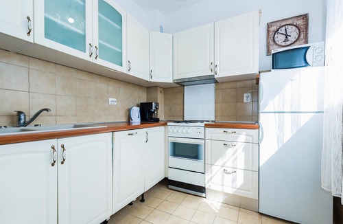Jadrija Apartment | Lovely apartment in Jadrija with swimming pool