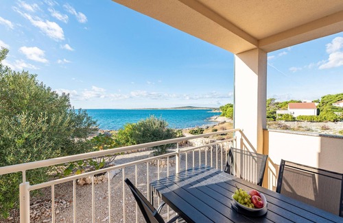 Kosljun Apartment | Lovely apartment in Kosljun with house sea view