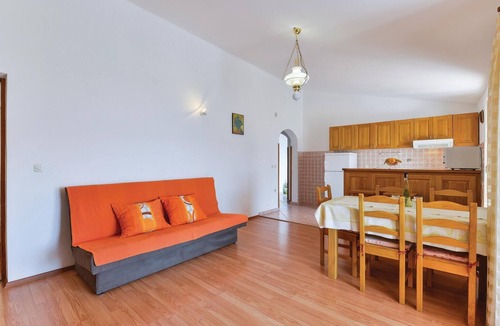 Kustici Apartment | Lovely apartment in Kustici with WiFi