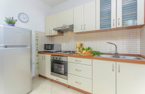 Sveta Marina Apartment | Lovely apartment in Labin with WiFi