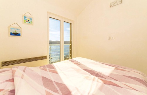 Miskovici Apartment | Lovely apartment in Miskovici with house sea view
