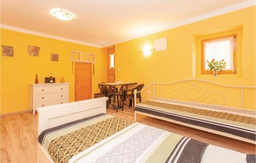 Omisalj Apartment | Lovely Apartment In Omisalj