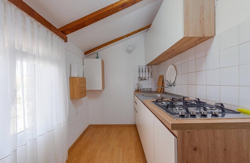 Potocnica Apartment | Lovely apartment in Potocnica with WiFi