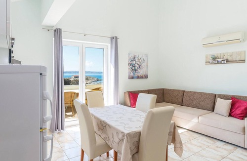 Povljana Apartment | Lovely apartment in Povljana