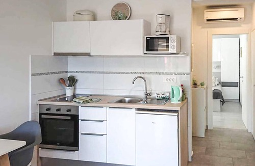 Rab Town Apartment | Lovely apartment in Rab with WiFi