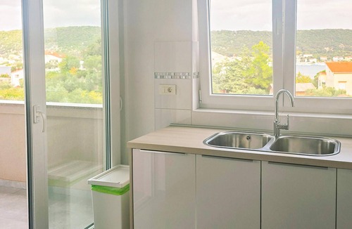 Rab Town Apartment | Lovely apartment in Rab with WiFi