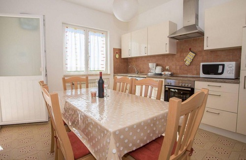 Nedescina Apartment | Lovely apartment in Rabac with WiFi