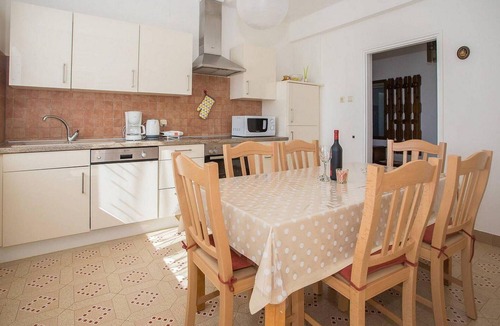 Nedescina Apartment | Lovely apartment in Rabac with WiFi