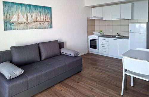 Rtina Apartment | Lovely apartment in Rtina with WiFi