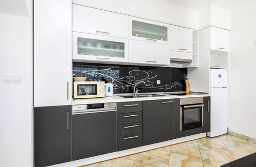 Sreser Apartment | Lovely apartment in Sreser with WiFi