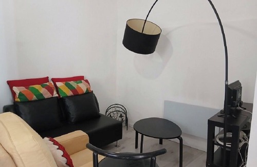 Auriol Apartment | Lovely apartment in village house, pedestrian street, right in the center of town.