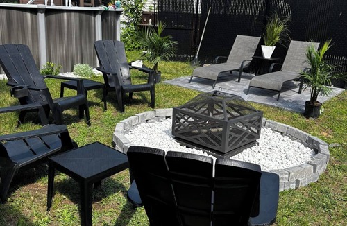 Blainville Apartment | Lovely apartment with pool and bbq