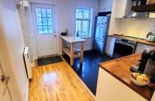 Sainte-Marie Apartment | Lovely apartment with garden, barbecue - King bed