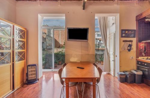 Sarria Apartment | Lovely apartment with terrace