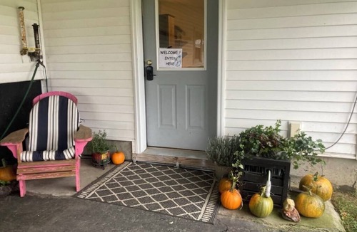 Lyndon Apartment | Lovely apartment with WiFi in charming Lyndonville.
