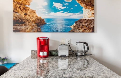 Lowertown Apartment | Lovely App Downtown Ottawa 38D
