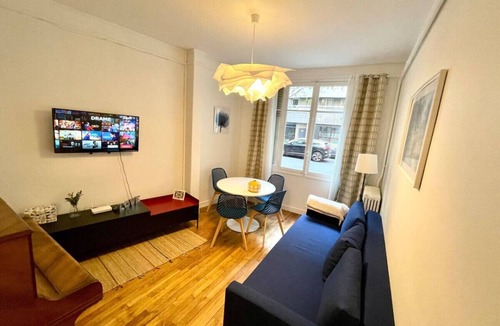 Danube Apartment | Lovely Appartment - Buttes Chaumont-pariszenith