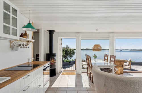 Martofte House | Lovely beach house with panoramic view