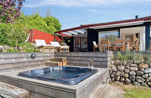 Martofte House | Lovely beach house with panoramic view