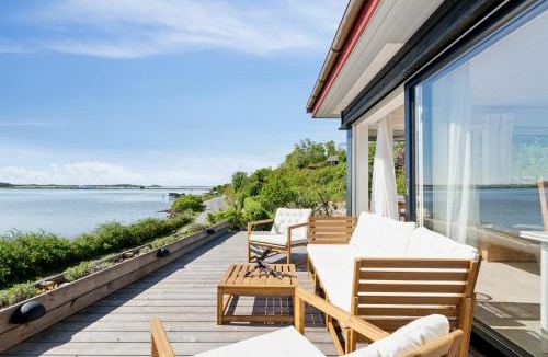 Martofte House | Lovely Beach House With Panoramic View