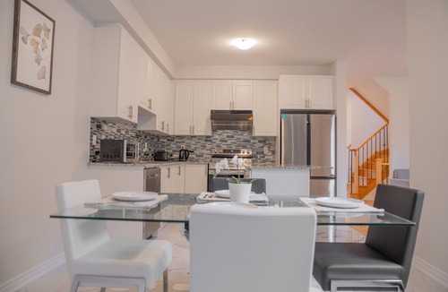 Markham Bed & Breakfast | Lovely Bedroom