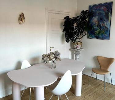 Vesterbro Apartment | Lovely Big apartment in Copenhagen Vesterbro