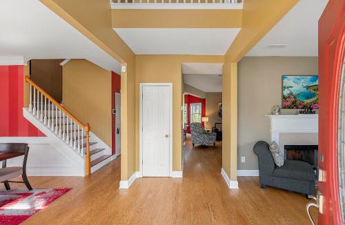 East Point House | Lovely Big House with an office in Atlanta, Close to the Airport by Deity Villas