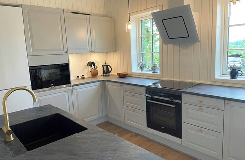 Tisvildeleje House | Lovely black wooden house near Tisvilde Hegn
