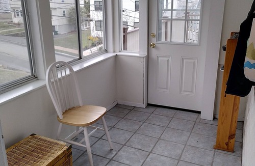 Arlington Apartment | Lovely, bright 2-BR in historic Arlington