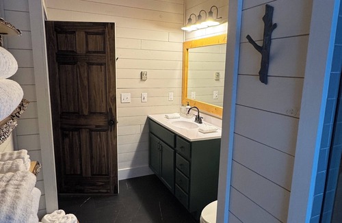 Speculator Cabin | Lovely cabin with WiFi in charming Speculator