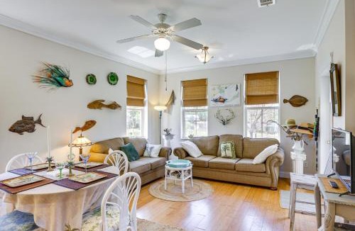 Carrabelle House | Lovely Carrabelle Home with Lake Views and Pool Access