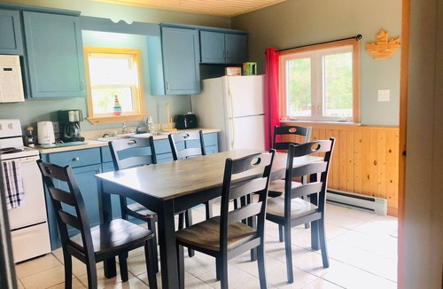 Pointe-du-Chene Ski Chalet | Lovely chalet near the beach!