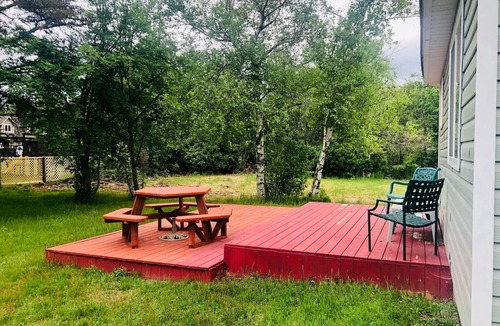Pointe-du-Chene Ski Chalet | Lovely chalet near the beach!
