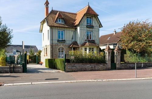 Bayeux Villa | Lovely Child-friendly Villa in Bayeux