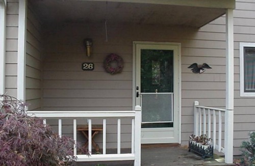 Chautauqua House | Lovely condo is located at the northern end of Chautauqua Institution: RENTS YEAR-ROUND!