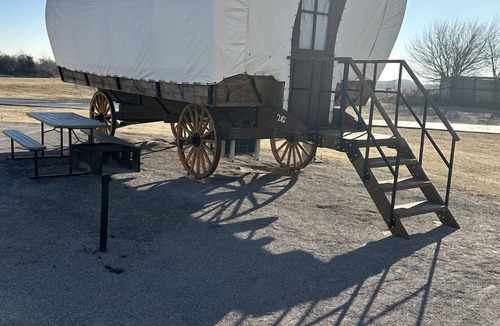 South Oklahoma City House | Lovely Conestoga-Style Covered Wagon for Glorious Glamping on Farm in Oklahoma