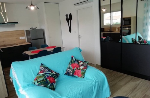 Saint-Jean-de-Monts Apartment | Lovely, cosy villa, air-conditioned, wifi, private garage, located 200 m from the beach.