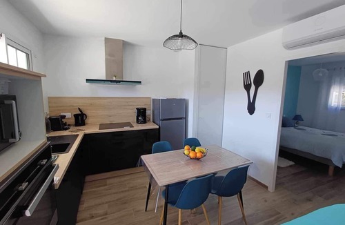 Saint-Jean-de-Monts Apartment | Lovely, cosy villa, air-conditioned, wifi, private garage, located 200 m from the beach.