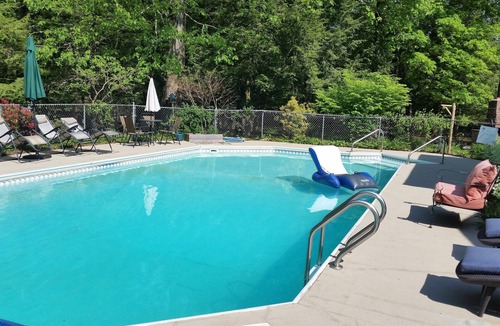 Saugerties Cabin | Lovely cottage located on Plattekill Stream
