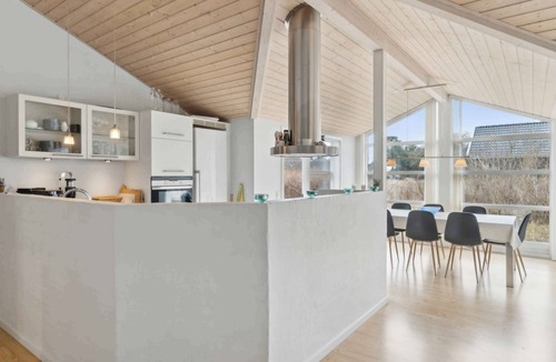 Oster Somarken House | Lovely cottage near a fantastic beach