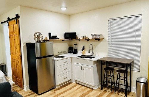 Southside Cottage | LOVELY COTTAGE SOUTH SAN ANTONIO