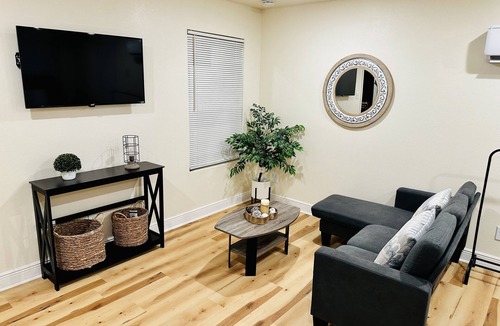 Southside Cottage | LOVELY COTTAGE SOUTH SAN ANTONIO