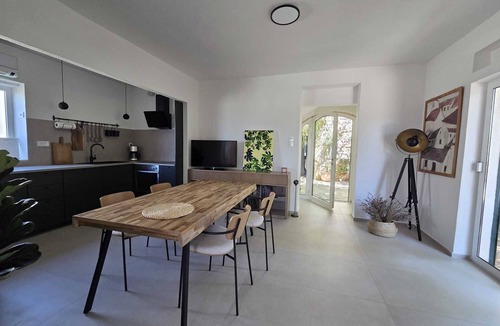 Rudina Cottage | Lovely Cottage with Garden and Swimming Pool
