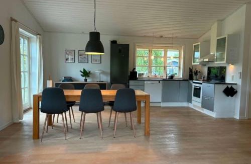 Kramnitse House | Lovely Cottage With Secluded Garden