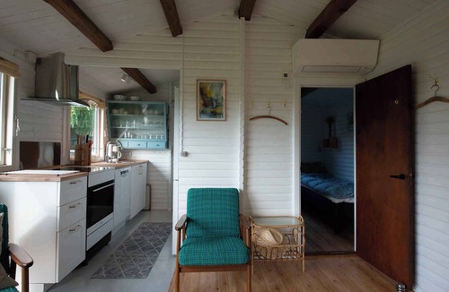 Holbaek House | Lovely cottage with wilderness bath and view